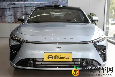 星纪元ES 2025款增程版Max，城区辅助驾驶的优势-2