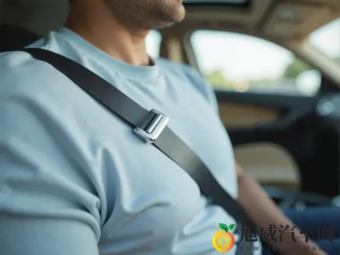 真相揭秘：车里最安全的位置竟是它！大多数人都选错了-1