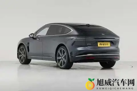 蔚来ET9到底咋样？80万级的国产车，我体验了一番-3