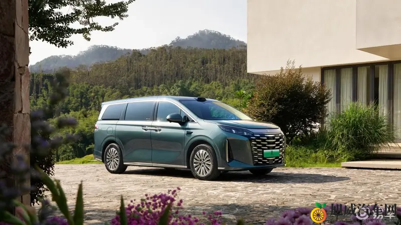 “家庭头等舱”,比亚迪2026款夏来了-1