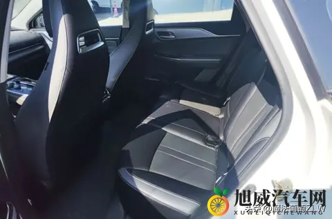 小区炸开锅！王哥买的纯电被质疑不值，他晒出账单后全闭嘴了-1