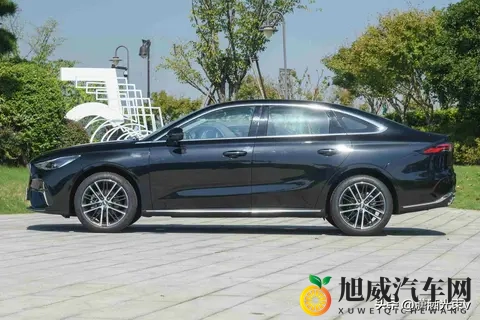 风云A9L光辉售1719万元起，智驾与豪华双维升级-1