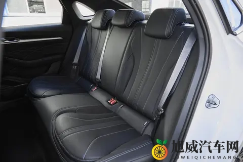 吉利星瑞全新东方曜试驾体验:中国设计吸睛,智能驾控出色-2