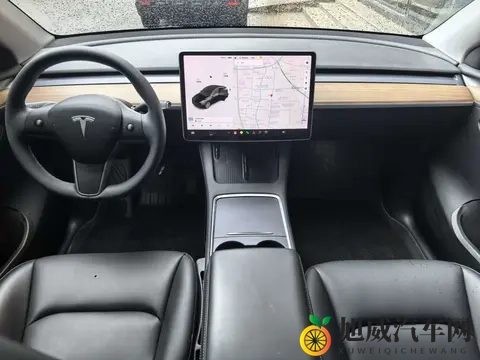 15万多拿下21年特斯拉Model Y，6万公里电动SUV代步新选择？-1
