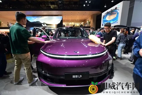 理想 10 月交付 318 万暴跌 38%!累计 146 万背后,纯电救场能否翻盘?-2