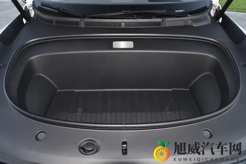 新车  售1099万元起_两种动力_配激光雷达，长安启源A06上市-3