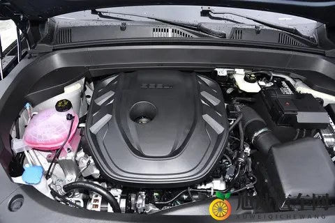 吉利星越L东方曜焕新实力展现，家用SUV的六边形战士，值吗？-1