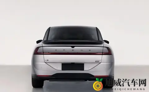 小鹏P7增程版首曝光兼顾续航与智能的战略转型之作-1