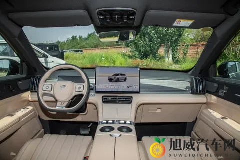 15万级7座SUV，带家人去露营，这车能当移动小房车-1