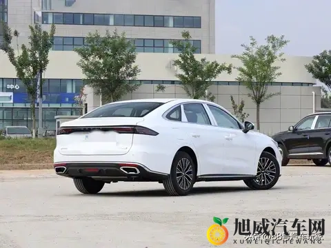 第五代吉利帝豪开始预售689万起，车长4815毫米-3