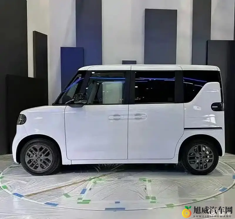 男人网站：新能源汽车兴起，自动驾驶技术领跑未来-1