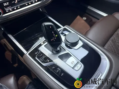 538万，体验陆地头等舱——22款宝马740Li，7万公里-2