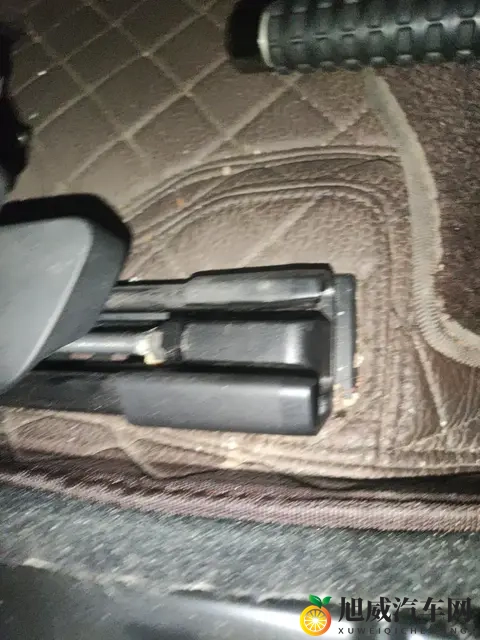 国产成人AV电影：汽车品牌新招：跨界合作引发营销热议-3