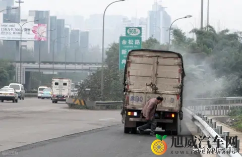 应急车道换胎扣12分？老司机都踩过的坑，说清楚合法操作边界-2