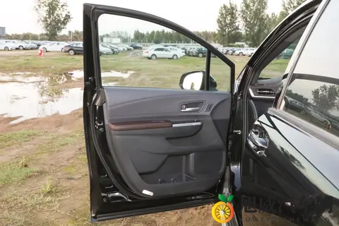 2026款丰田格瑞维亚怎么选？综合对比之后有答案了！-3