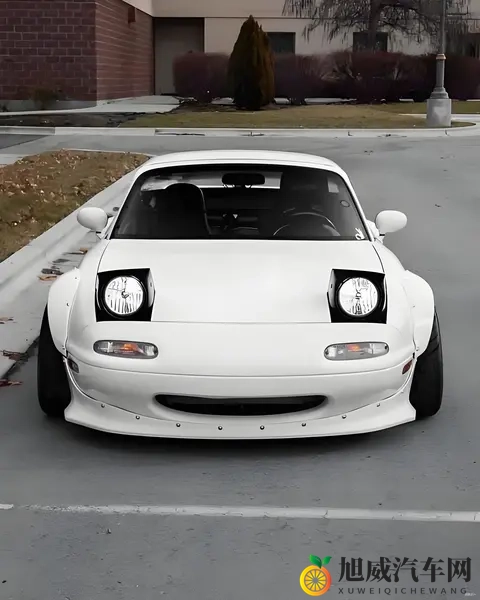 马自达MX-5第一代跳灯版:34年过去,为何仍是车迷心中的白月光?-3