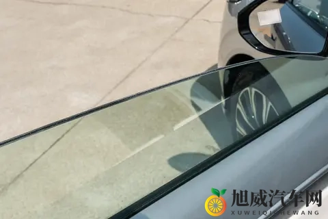 1599 万起 + 上市优惠！东风奕炫 eπ008 五座版，家用 SUV 新选择-1