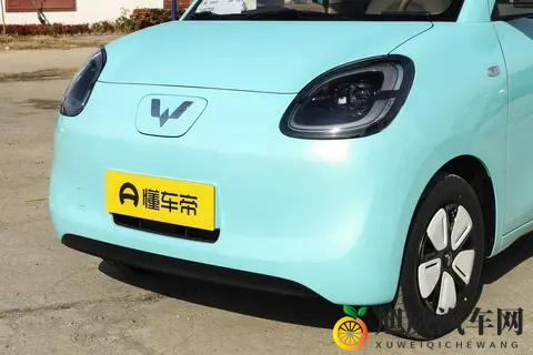 五菱宏光MINI EV四门版解读,应该怎么选?-2