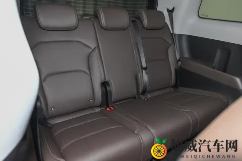 738万起，家用MPV可以闭眼选了？7座MPV五菱星光730来了-3