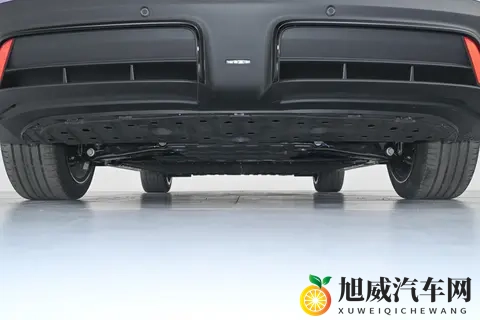 深蓝L06:磁流变悬架+激光雷达,1399万起买电轿不香吗?-1