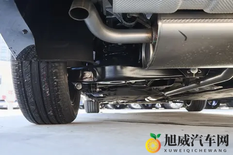 月牙青、莫高蓝两种颜色，吉利星瑞全新东方曜来了，有颜又有料-2