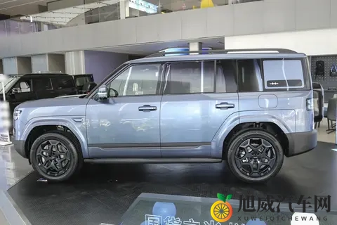 比亚迪又上狠货！方盒子造型+豪华内饰，综合续航1300KM！-2