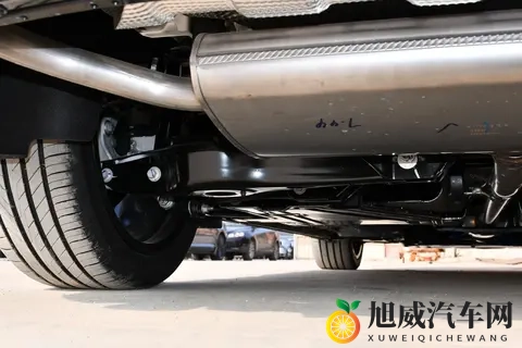 11月限时1038万起，这款燃油轿车全面进阶，值得一看！-3