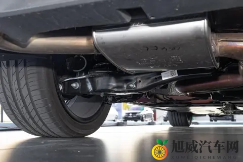 2026款大众高尔夫GTI全新上市:燃油钢炮的坚守与变通-3