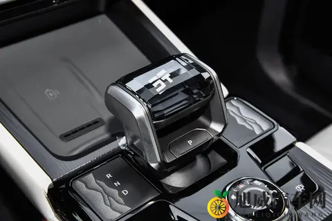 插混SUV，山海T1：试过才知道，适合家用的车什么样？-3