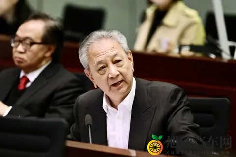 粤车南下︱内地司机违规收告票跑路如何执法？易志明回应-1