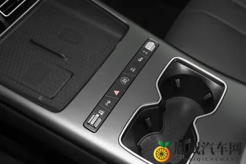 银河星舰7 EM-i_宋Pro DM-i大PK 谁更适配家庭用户的出行需求-1