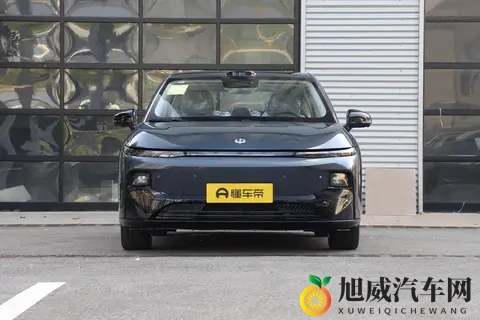 10 万级纯电轿车选车指南：零跑 B01 2025 款 550 激光雷达版深度解析-3