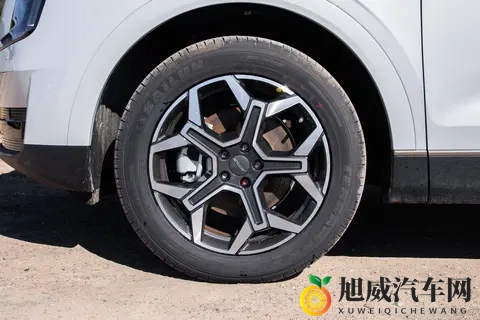 捷途X70L：999万起，一款磁悬浮豪华电七座SUV选择-1