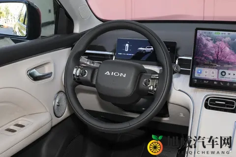 埃安 2025 款 AION i60 增程版 亏电油耗 55L,动力表现 + 静谧性配置解读-2