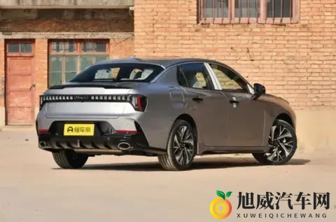 当272匹马力与Flyme Auto智能座舱相遇，第三代领克03带来了什么？-3