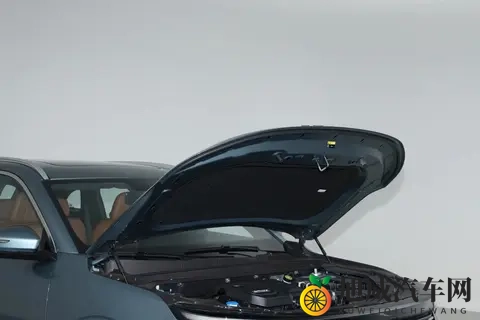 20T+8AT,车长超4米8,顶配的捷途X70L实力如何?-3