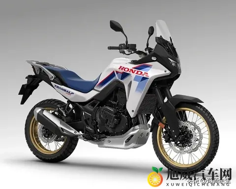 本田2026款携E-Clutch电控离合亮相，CB500四缸版明年入华？-3