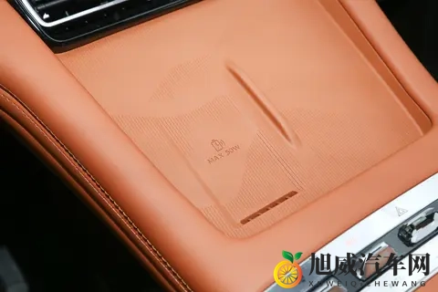 15万级插混大七座SUV，山海L7PLUS适合家庭出行-1