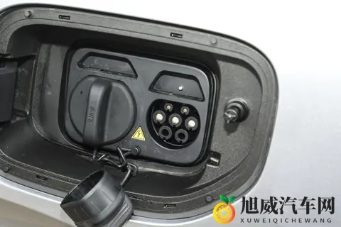 6座SUV越来越火，预算30万以内，深蓝S09值得看看！-3