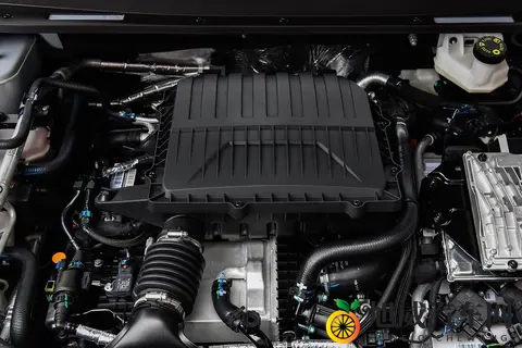 32变空间+双冰箱,这台15万级“旅行小房车”如何征服家庭用户?-1