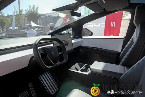 未来汽车中国汽车卷什么卷?要“卷服务,而不卷平台”!-1