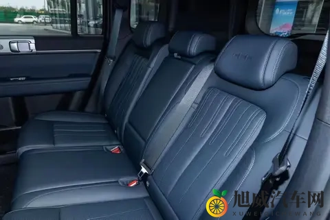 方程豹豹7，家用SUV新选择！1798万起售，实力诠释新奢豪华-2