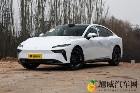 东风奕派 eπ007 + 上市!1399 万起,标配激光雷达值吗?-2