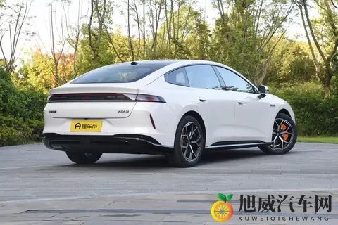长安启源A06 630舒享Ultra：实用主义与科技平衡的家用纯电轿车-2