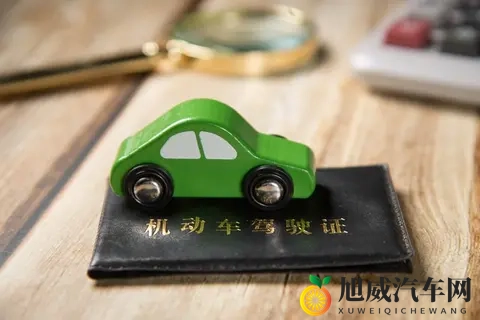 男生和女生砰砰砰的软件：汽车智能新体验：语音交互软件引领驾驶革命-3