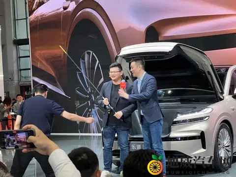 车企开卷「前备箱」?-3