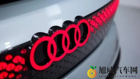 国产男女无套 免费转件：汽车新福利！男女车主皆可享受免费车辆转籍服务-2