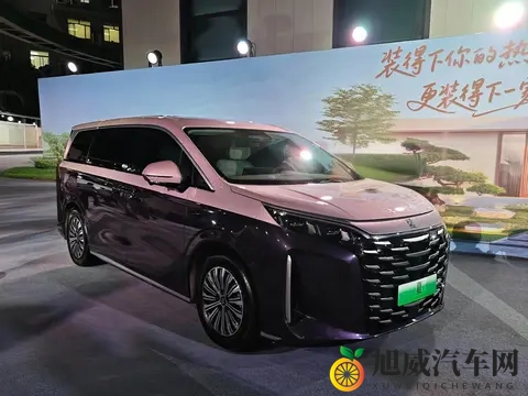 美女差差：新一代智能SUV试驾：科技时尚，驾驭未来-1