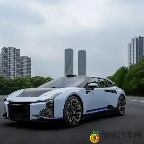 年轻人疯抢“阑尾车”：半价哪吒、12万高合，是赌徒还是清醒？-2