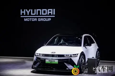 黄色的APP：汽车出行新利器，一APP解你所有烦恼-1